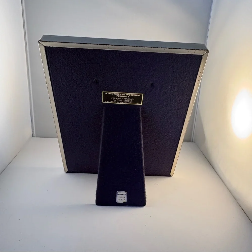 Silver Plated Picture Photo Frame Engraved‎ Etched Trim Wedding Celebration 8x10
